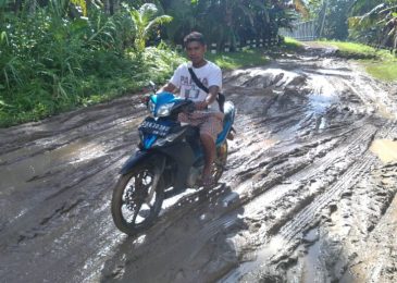 Jalan Lumpur Desa Dapihe Kembali Disorot