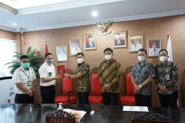 Tunjang Pariwisata Minut, JGKWL Dapat Bantuan AirNav Bandara Samrat Bangun Gazebo