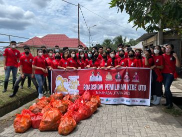 Road Show Pertama, Peserta Utu Keke Bersih-bersih di Desa Kema 3