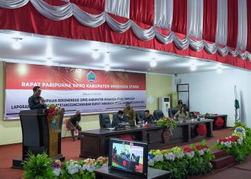 Bupati Joune Ganda Terima Rekomendasi DPRD Atas LKPJ Tahun 2021