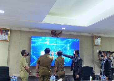 Bupati Joune Ganda Buka Sosialisasi SE dan Launching Tanda Tangan Elektronik