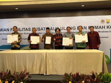 Bupati Joune Ganda Terima Fasilitas Pusat Daur Ulang dan Rimah Kompos Dari Ditjen PB3 KLHK