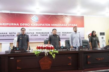 Bupati Joune Ganda Hadiri Rapat Paripurna APBD Perubahan