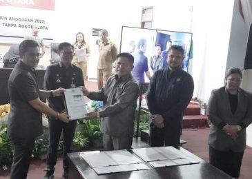 Bupati Joune Ganda Hadiri Paripurna DPRD Minut Tentang LKPJ Tahun 2022, dan Ranperda Kawasan Tanpa Asap Rokok