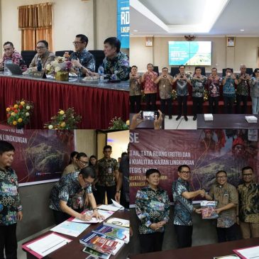 Bupati Joune Ganda Buka Ekspose RDTR dan Penjaminan KLHS Pariwisata Liktim